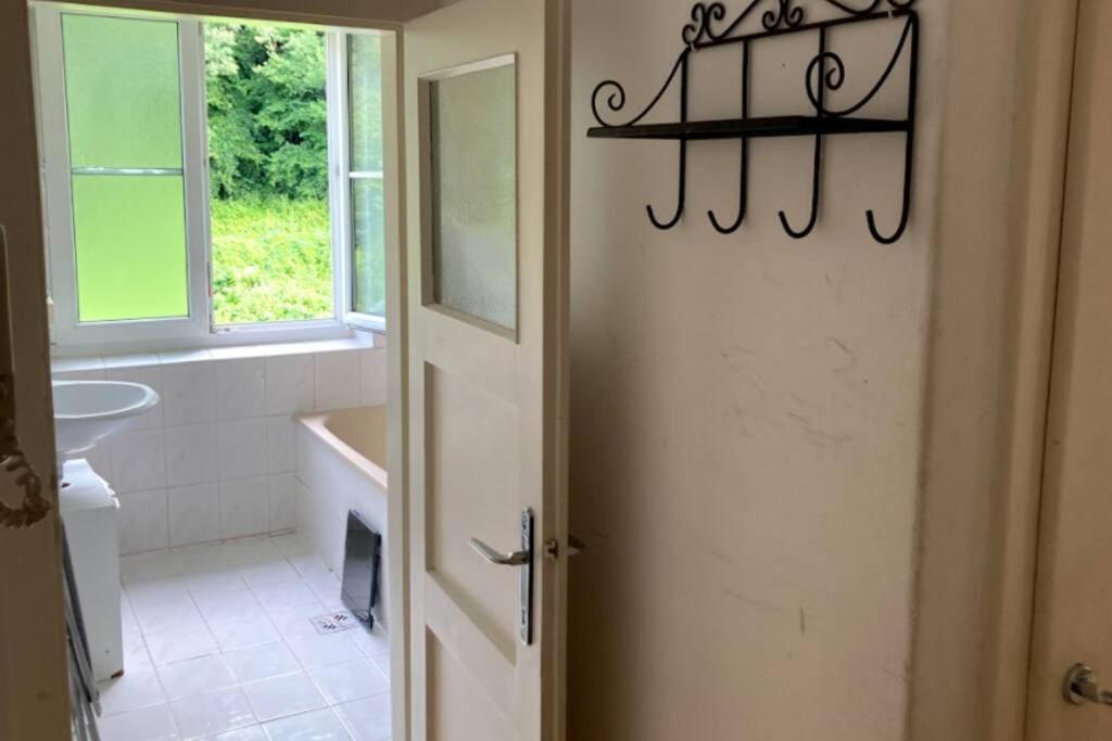 Cozy Close To Town, Castle, And Hiking Apartment Wolfsberg